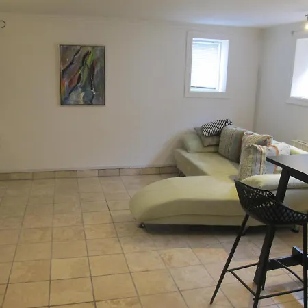 Sharon Konukevi Århus