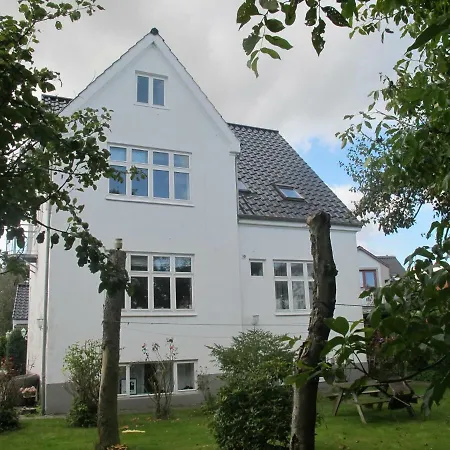 Guest house Sharon 3*